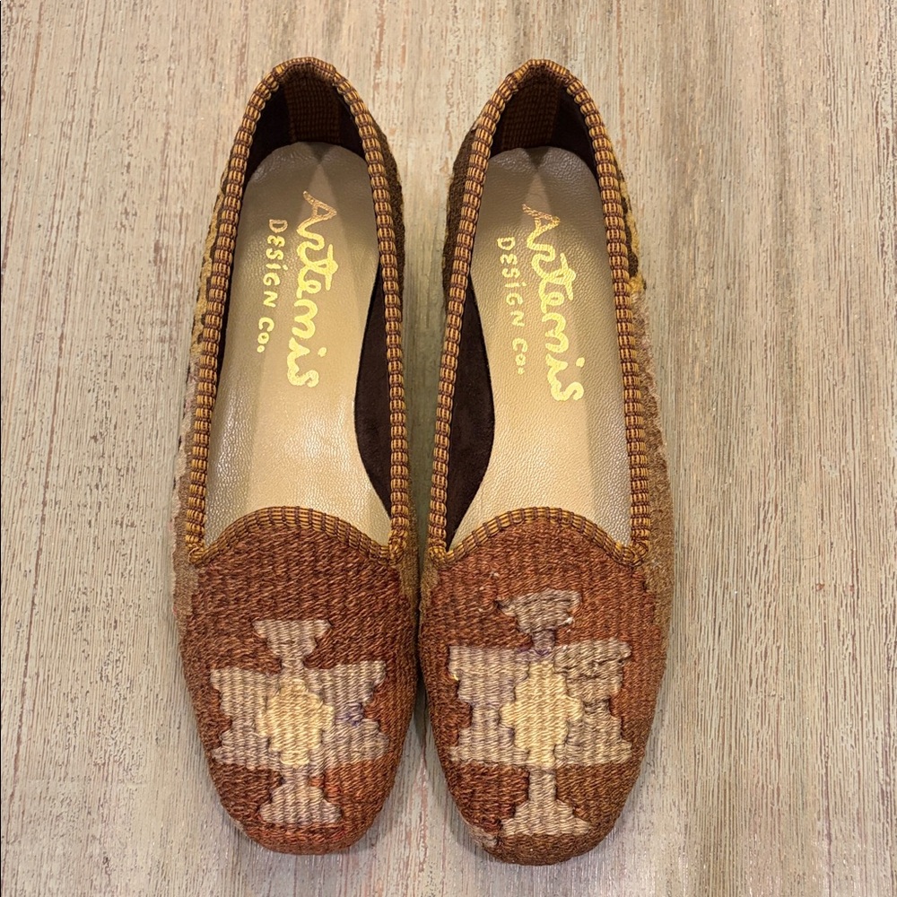 Artemis Design Co. Woven Brown and Tan Loafers